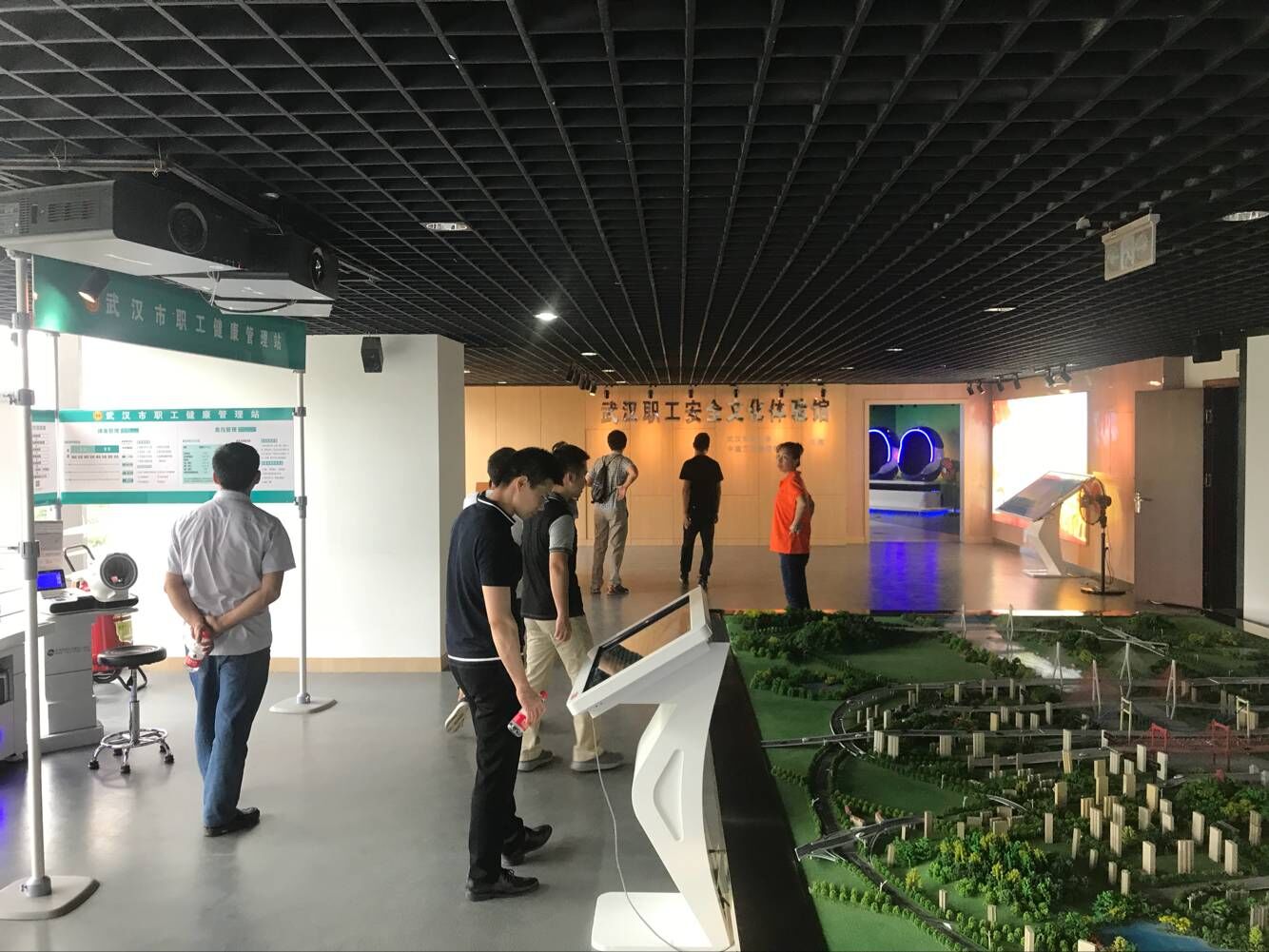 利来w66官网(中国区)_利来集团